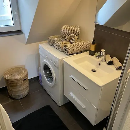 Secret Mama With Mobile Aircon, Including A Free Parking Space At 200 Meters Lejlighed Colmar
