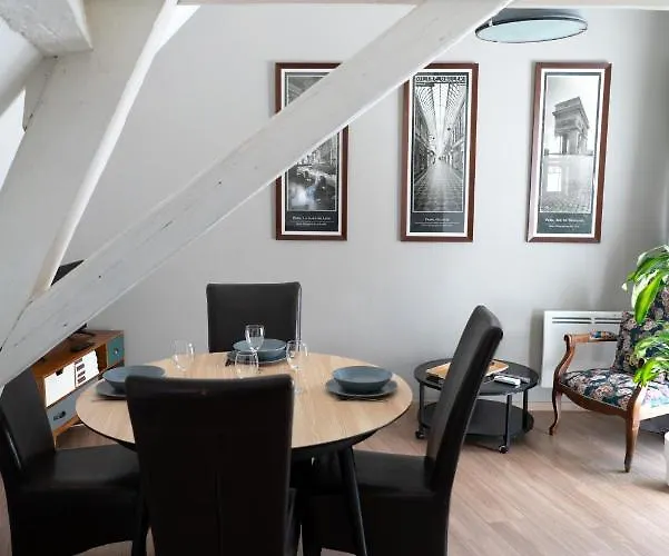 Secret Mama With Mobile Aircon, Including A Free Parking Space At 200 Meters *